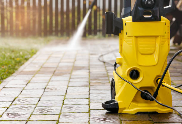 Best Pool Deck Cleaning  in Salmon Brook, CT